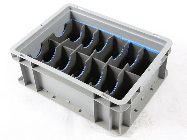 ���z����